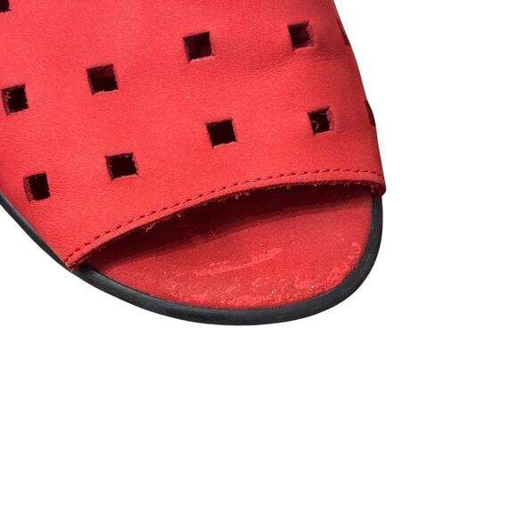 Sesto Meucci Evonne Red Nubock Cushioned Footbed Open Toe Slip On Flats - Size 9 - Picture 11 of 14